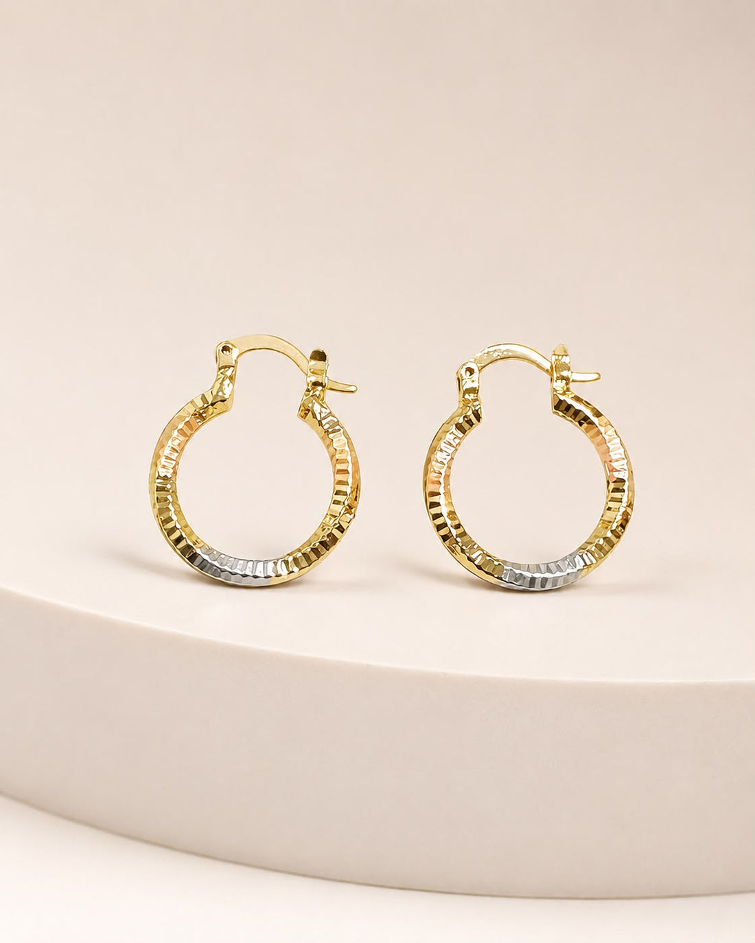 Aretes Lumina